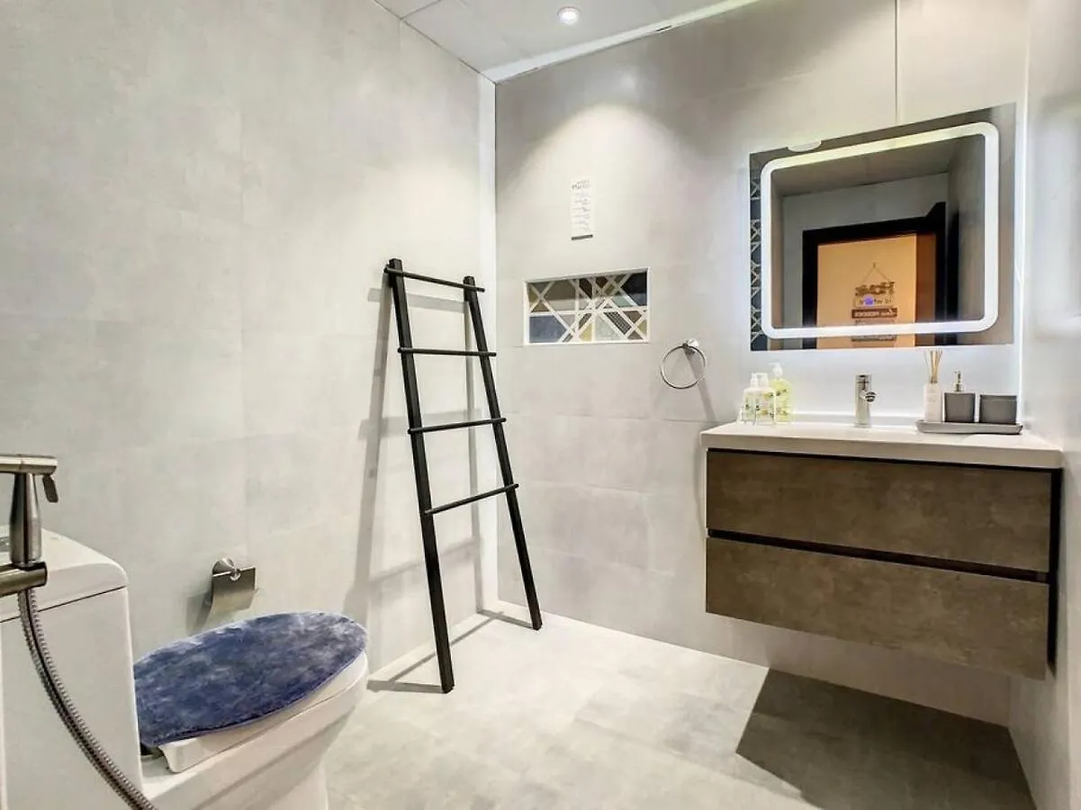 Key View - Murjan 5 Dubai Apartment